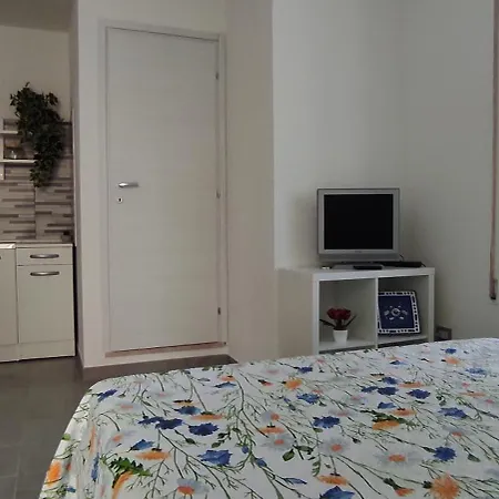 Room68 Apartment