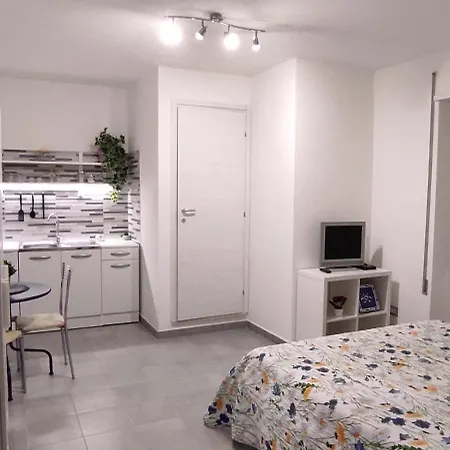Apartament Room68 *